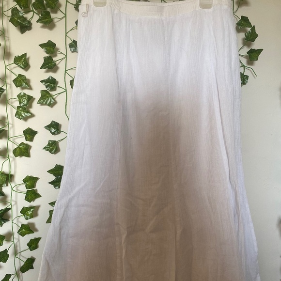 new directions Dresses & Skirts - White Skirt